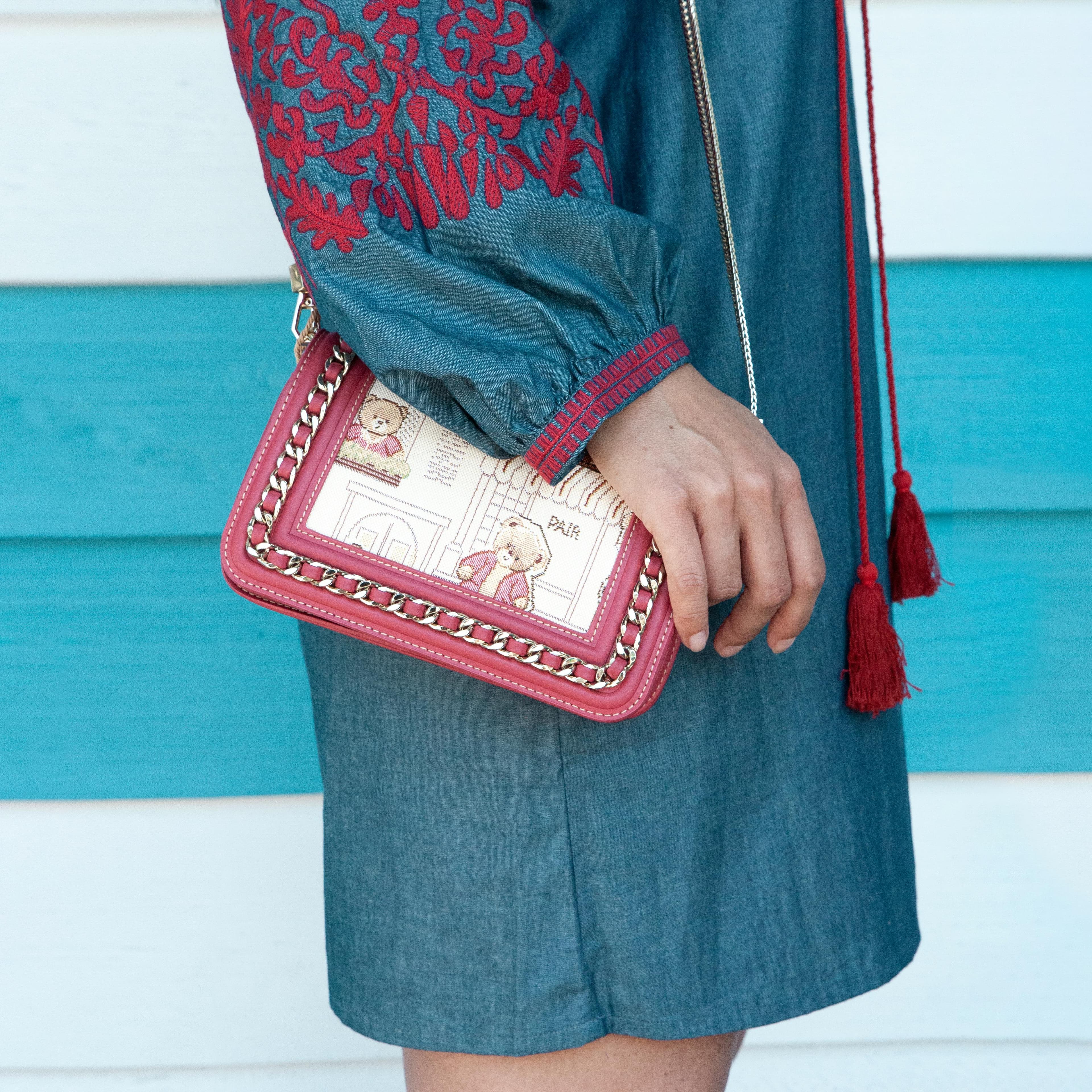 Stylish Women’s Handbag with Spacious Interior & Premium Finish