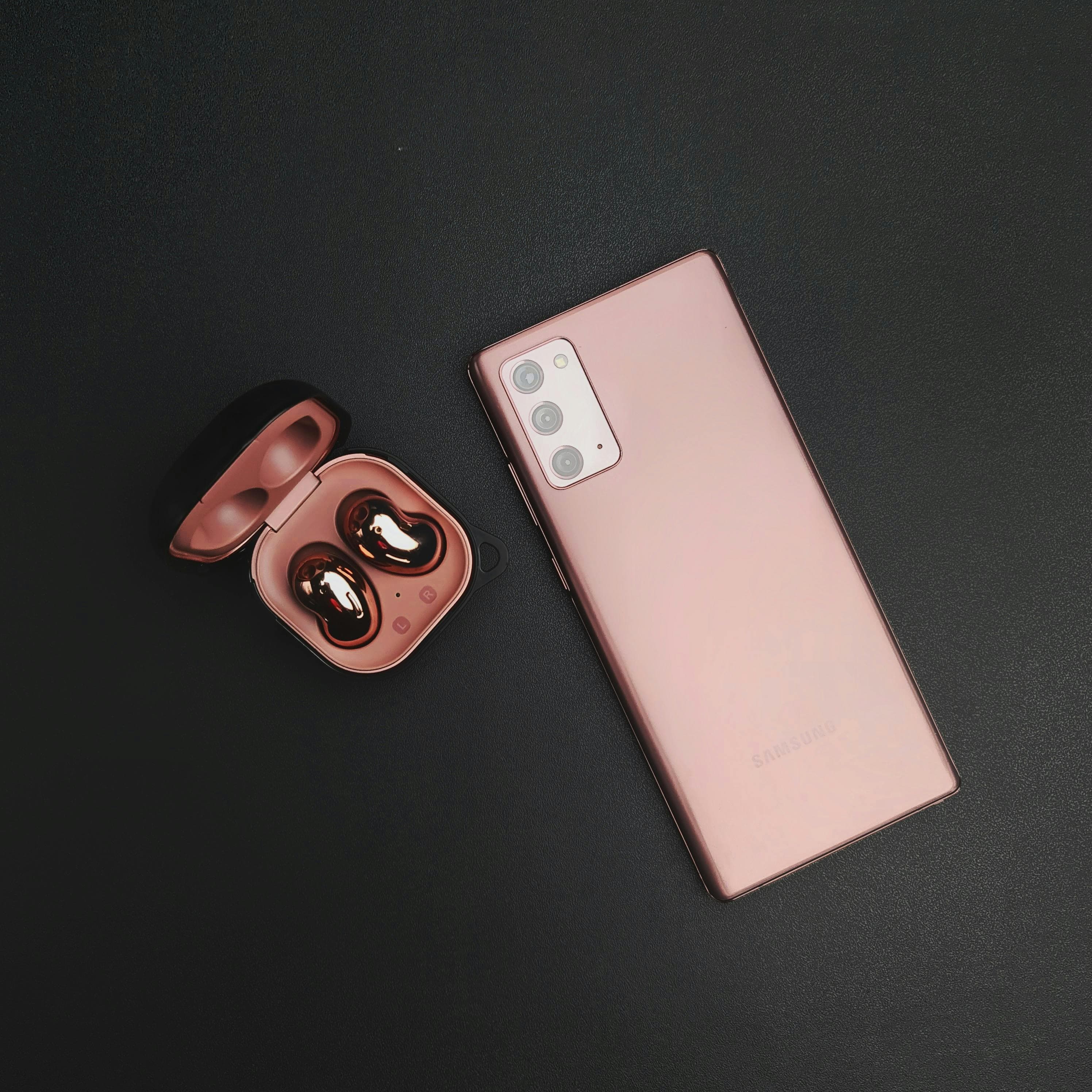 High-Definition Wireless Bluetooth Earbuds with Noise Cancellation